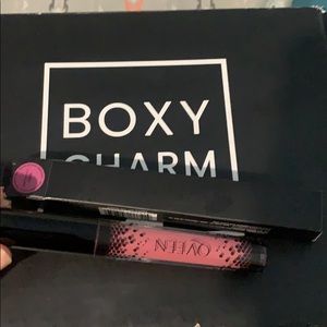 Queen liquid lip satin “wifey”